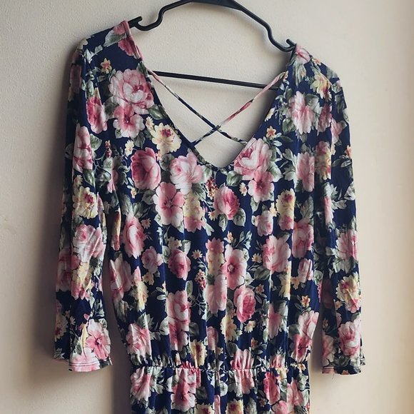 Gilli Floral Culotte Dress Size Large - Picture 3 of 16